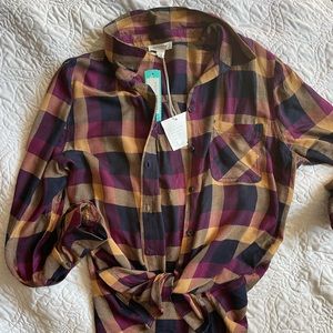 Silky Plaid Button up